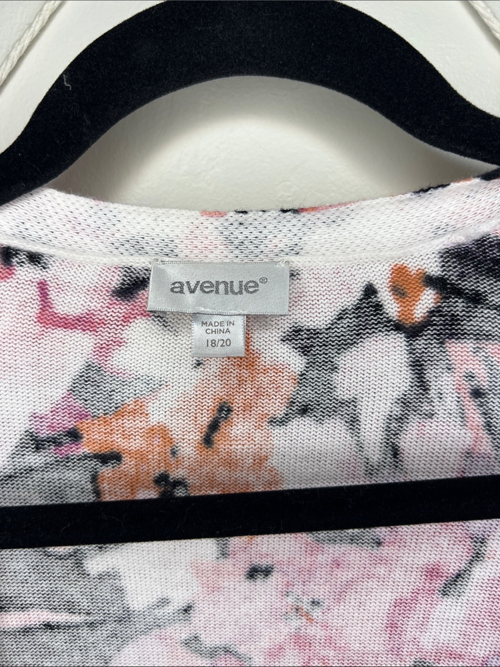 Avenue Open-Front Floral Cardigan in Pink, Purple & Black - Picture 2 of 4